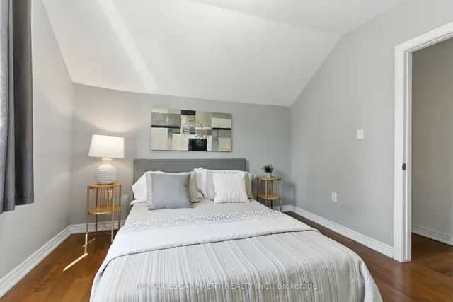 Additional image 21 of 78 OAK Ave