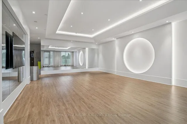 Additional image 33 of 2007 James St Unit 1405