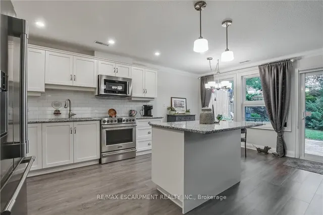 Additional image 9 of 47 Bishop Reding Tr