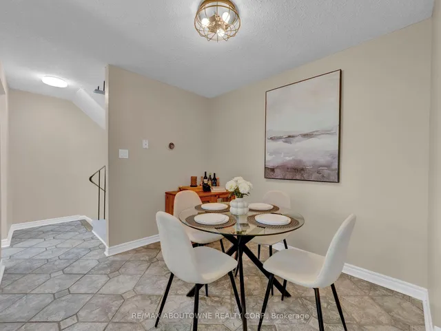 Additional image 13 of 371 Bronte St Unit 3