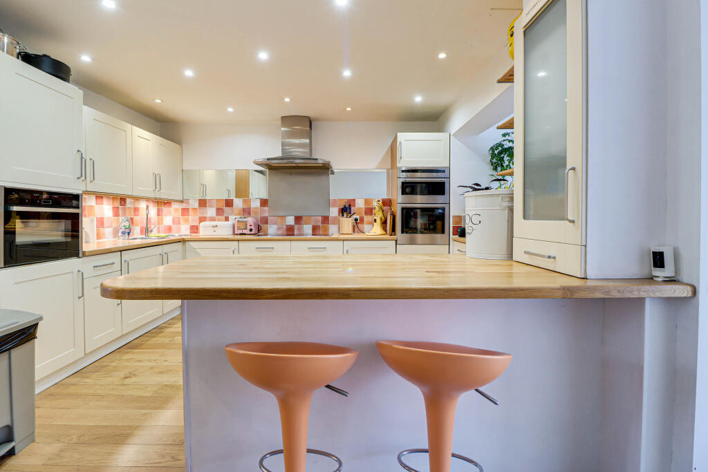 Additional image 7 of Oakwood Drive, St. Albans, AL4