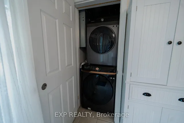 Additional image 19 of 2010 CLEAVER Ave Unit 124