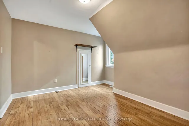 Additional image 21 of 121 King St