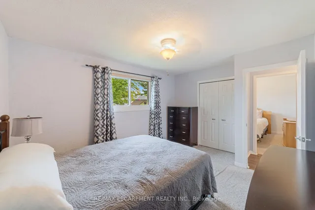 Additional image 17 of 111 BOSTON Cres