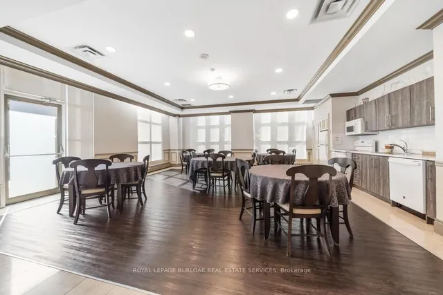 Additional image 43 of 442 Maple Ave Unit 1101