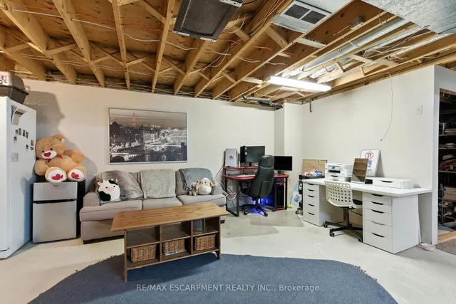 Additional image 30 of 10 Millpond Pl