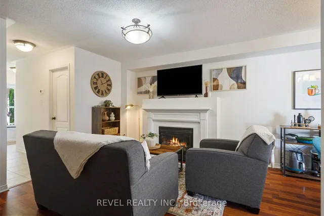 Additional image 5 of 14 Fox Ru