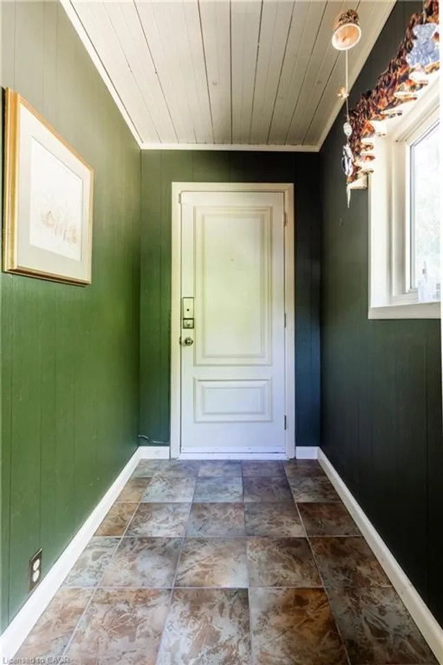 Additional image 12 of 17 Alma St