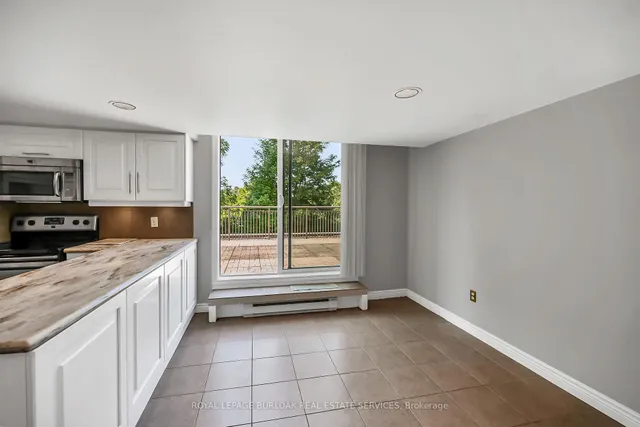 Additional image 18 of 150 Wilson St Unit PH1