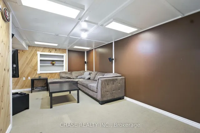 Additional image 18 of 554 Pinedale Ave