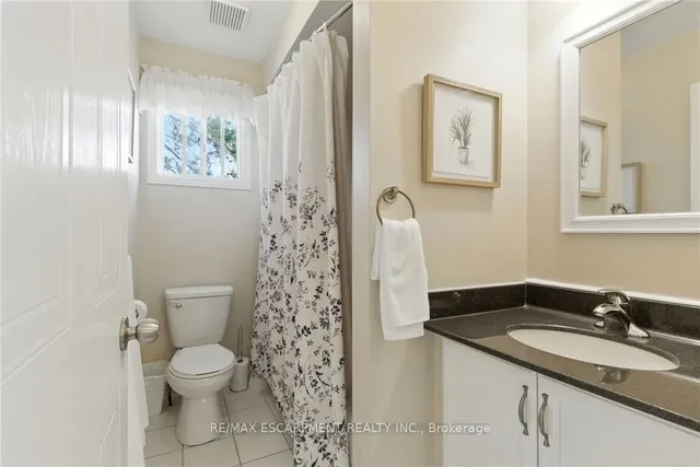 Additional image 24 of 360 Silverbirch Blvd