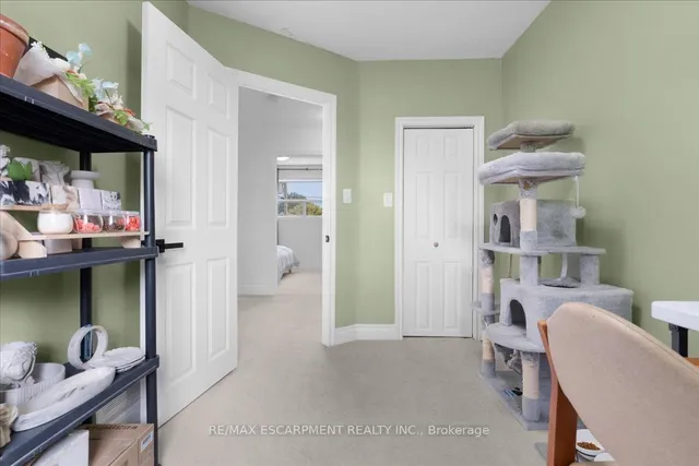 Additional image 24 of 133 Frederick Ave