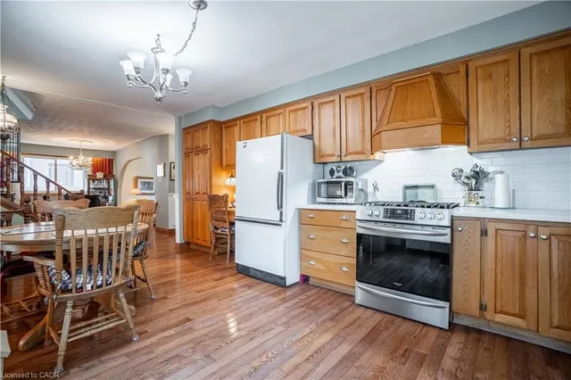 Additional image 16 of 100 Albion Falls Blvd