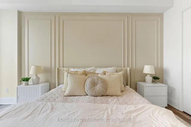 Additional image 14 of 2007 James St Unit 2002