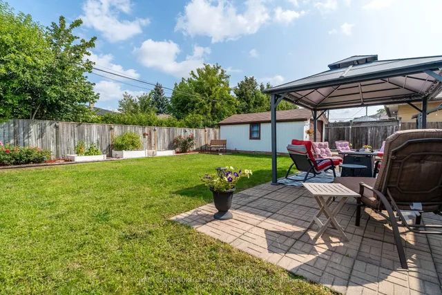 Additional image 27 of 7 Kenwood Cres