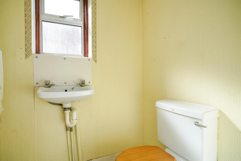 Additional image 18 of Oakwood Drive, St Albans