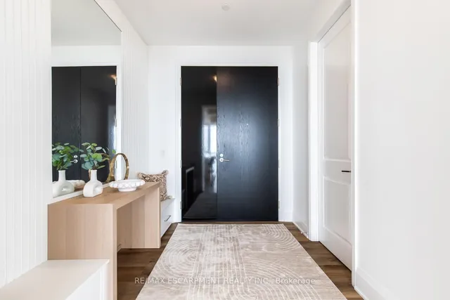 Additional image 6 of 2007 James St Unit 2102