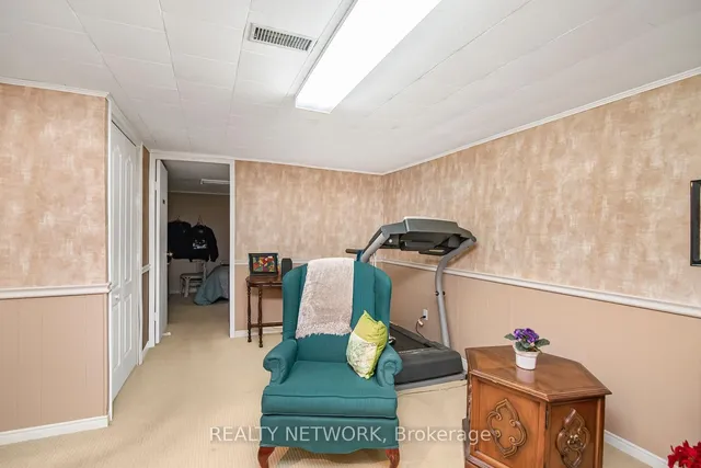 Additional image 26 of 23 Tyrone Dr