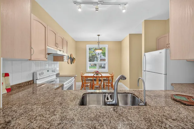 Additional image 11 of 52 Twentyplace Blvd Unit 28