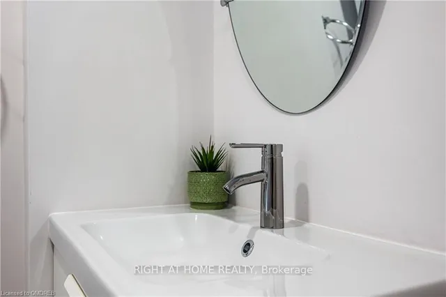 Additional image 18 of 60 Champlain Ave