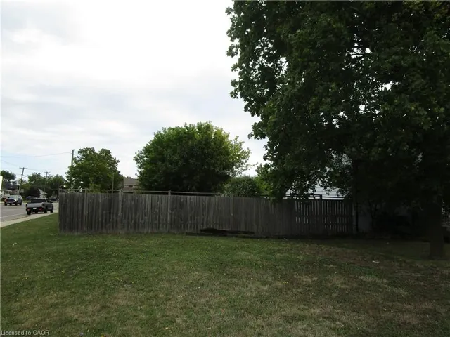 Additional image 4 of 411-413 Highway 8