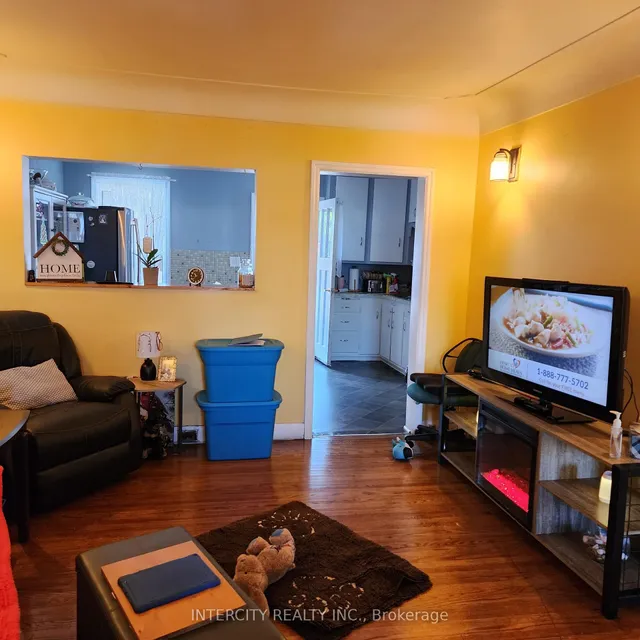 Additional image 7 of 70 Mayflower Ave