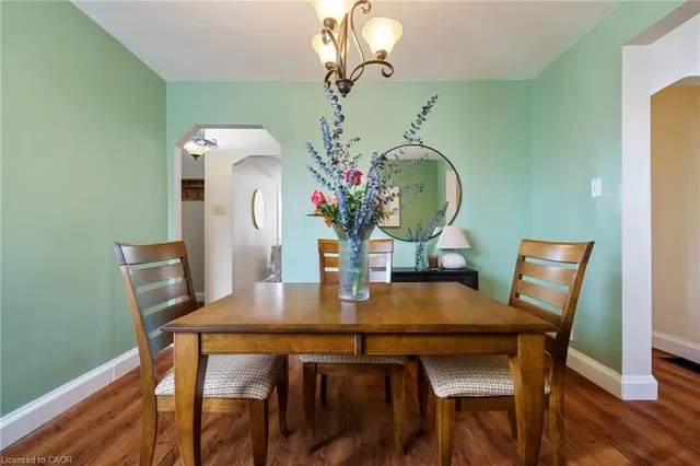 Additional image 13 of 3 Montrose Ave