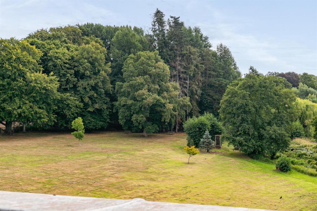 Additional image 44 of Tewin Water, Digswell