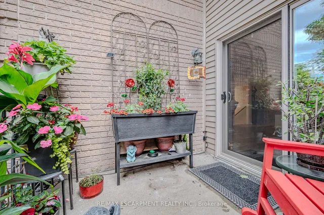 Additional image 19 of 38 Elora Dr Unit 21