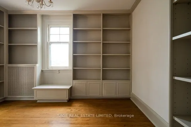 Additional image 24 of 36 Mountwood Ave