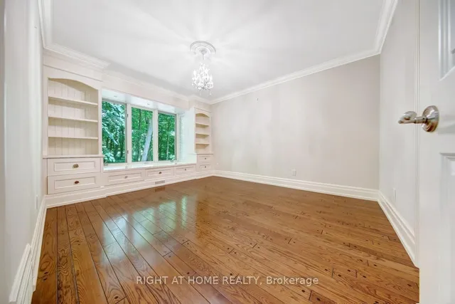 Additional image 25 of 7171 Appleby Line