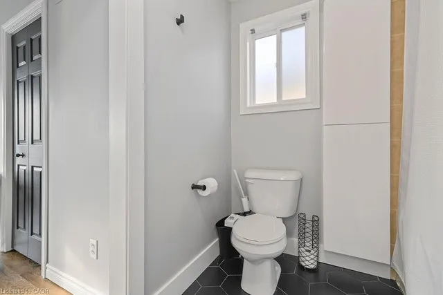 Additional image 46 of 55 Thames Way