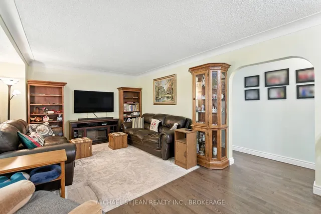 Additional image 25 of 11 James St