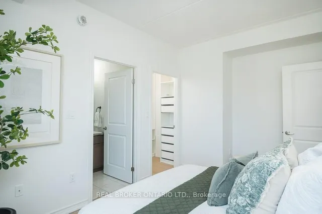 Additional image 22 of 650 Sauve St Unit 302