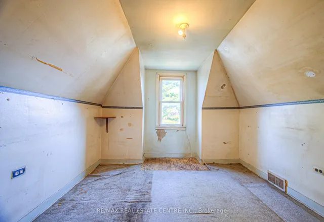 Additional image 17 of 20 Beatty Ave