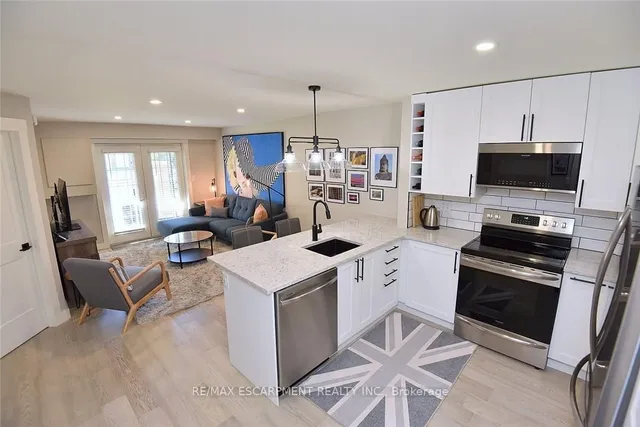 Additional image 16 of 2035 Appleby Line Unit 103