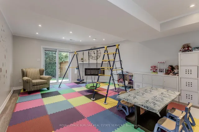 Additional image 33 of 209 Portage Lane