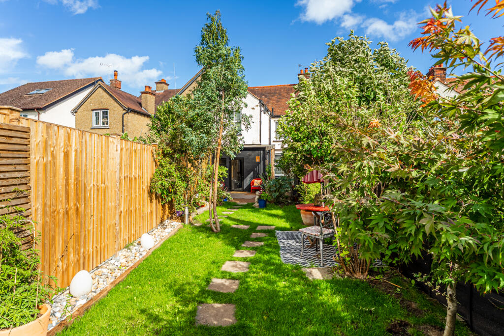 Additional image 18 of Watling Street, Park Street, St. Albans, Hertfordshire, AL2
