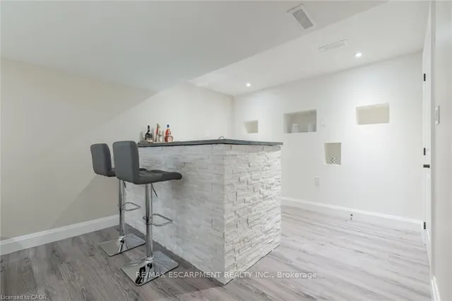 Additional image 23 of 89 Keystone Cres