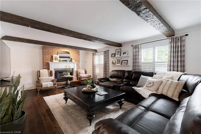 Primary image of 4190 Spruce Ave