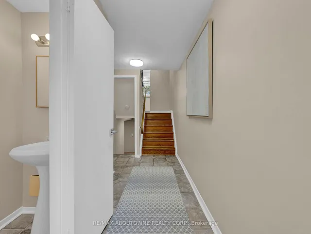 Additional image 30 of 371 Bronte St Unit 3