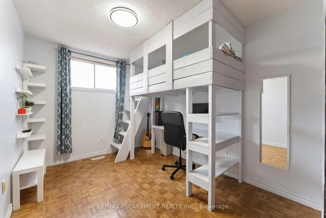 Additional image 15 of 425 Greenhill Ave