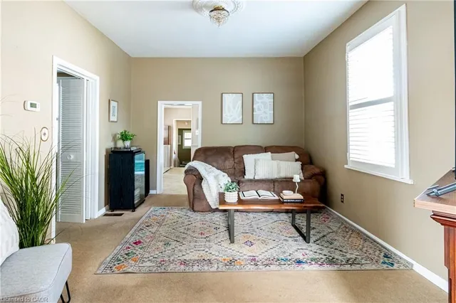 Additional image 10 of 70 Poulette St