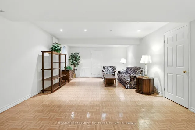 Additional image 21 of 24 Ellington Ave