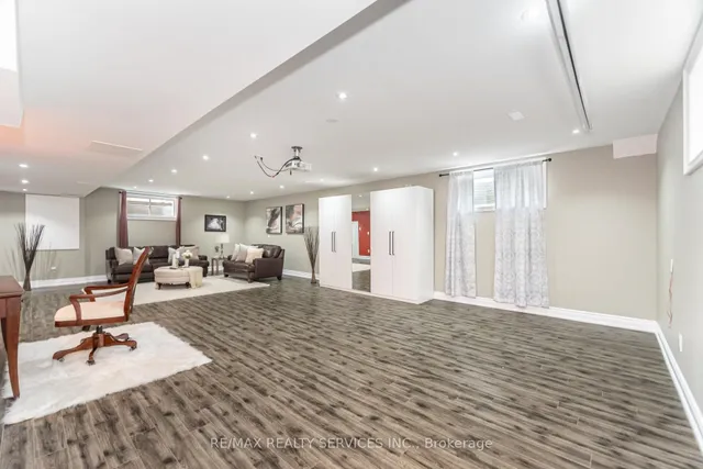 Additional image 39 of 9 Lorupe Crt