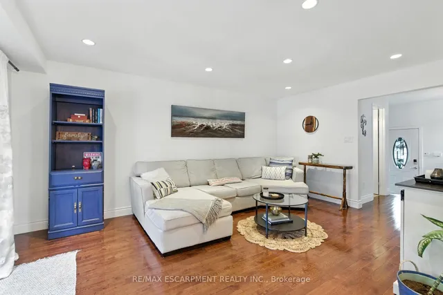 Additional image 8 of 10 Millpond Pl