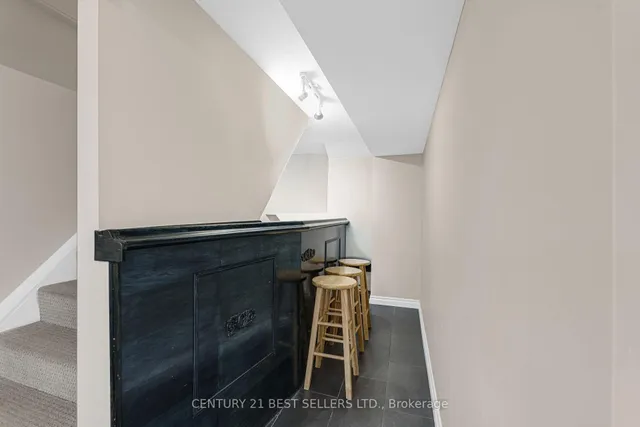 Additional image 22 of 477 Ontario St