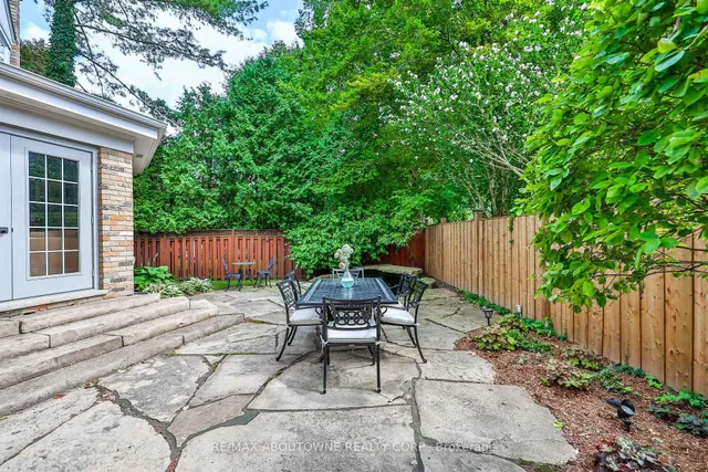 Additional image 43 of 206 Rossmore Blvd