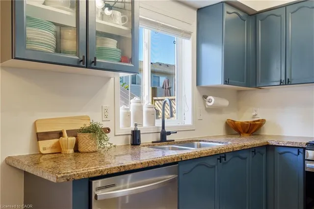 Additional image 24 of 14 Fox Run