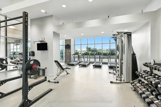 Additional image 17 of 2081 Fairview St Unit 813